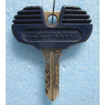 ※※ 純正:98246/青　ドアキー　アルゼ系/エレクトロコイン　パチスロ実機用【鍵,かぎ,カギ】現物画像 |  | 01