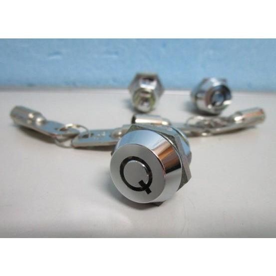 ▲▲  ドアキー4本とシリンダー3本のセット　統一番号　実機,ゲーム機,両替機,等【シリンダーとドアキー】k-1　No_2 |  | 02