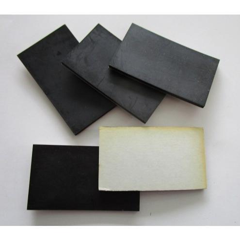 ★-★ 衝撃吸収ゴムマット　5枚セット　板平ゴム　裏面テープ付き　奉仕品,特売,100均,100円均一,バーゲン,特価,百均, |  | 02