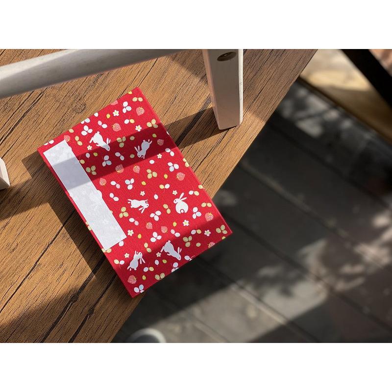 伝統的な御朱印帳 赤 HollyHock 大判御朱印帳（納経帳） 苺うさぎ（赤） 朱印帳 納経帳 集印