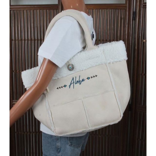 ハワイアン 雑貨 トートバッグ ハワイアン雑貨 Kahiko アロハボアムートントートバッグ ベージュ 45hp0305 ムートンバッグ 45hp0305beg ハワイアン雑貨 Holoholo 通販 Yahoo ショッピング
