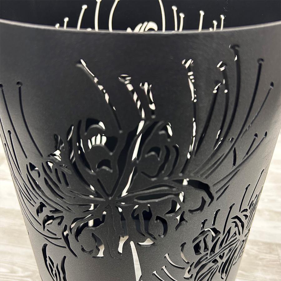 縦型焚き火台　曼珠沙華/まんじゅしゃげ　和柄の焚き火台　おしゃれ　収納バッグ付き　φ220　板厚2.3mm　高さ320mm（脚100mm）　黒皮鉄板　レーザー加工 |  | 08