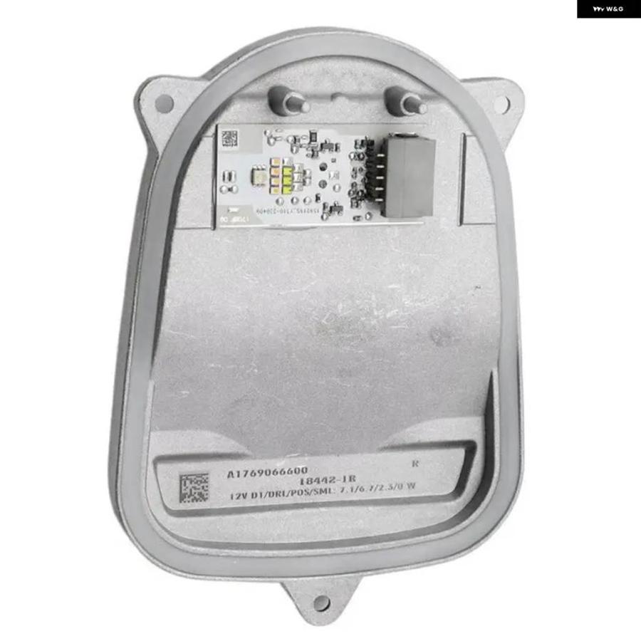 並行輸入品 メルセデス A クラス W176 CLA C117 12-18右 ヘッドライト