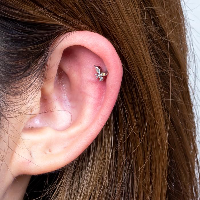 ボディピアス CZ ジュエルバタフライ ラブレットスタッド 16G 軟骨