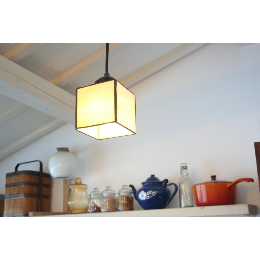 ペンダントライト ステンドガラス １灯 洗面所 led 間接光 e17 piccolaの画像