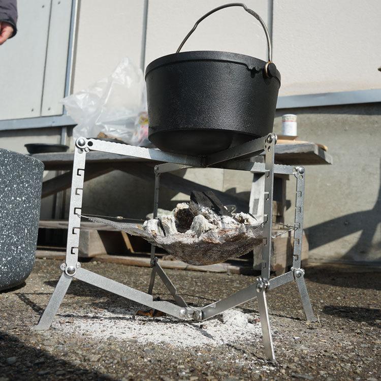 数量限定】PLOW 折りたたみコンパクト焚き火台 ソロキャンプ