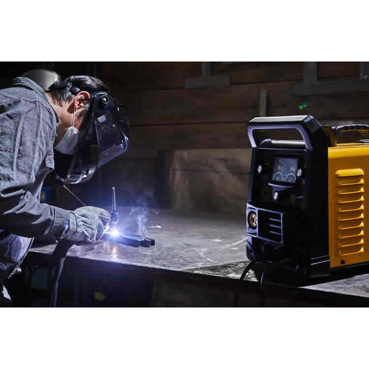 SUZUKID 100V/200V兼用 直流インバータ溶接機 SIG-200 SUZUKID 100V/200V兼用 直流インバータ溶接機 SIG-200
