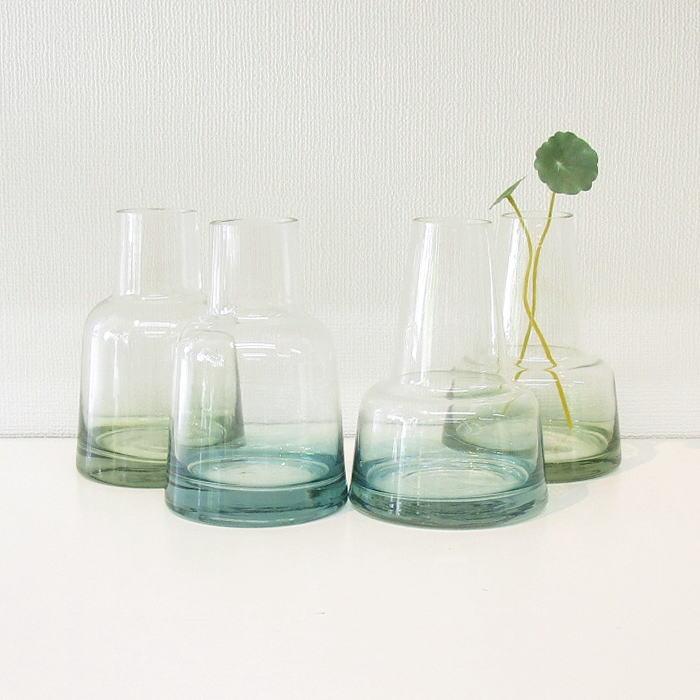 花瓶 フラワーベース 花器 ガラス ガラスボトル シンプル グラデーション おしゃれ かわいい 一輪挿し 透明 ブルー グリーン Posh 2257 プロヴァンスの風 Yahoo 店 通販 Yahoo ショッピング