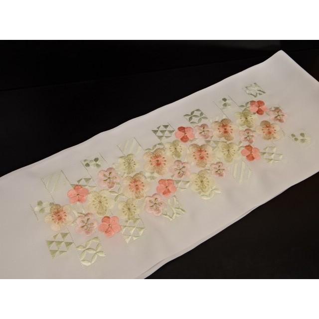 半襟 半衿 No 32 1 成人式 振袖 お顔元さらに豪華に華やかに Silelly シルエリー 日本製品 お祝い事 お祝い着 式典 訪問着 色無地 にも 32 1 本多屋 通販 Yahoo ショッピング