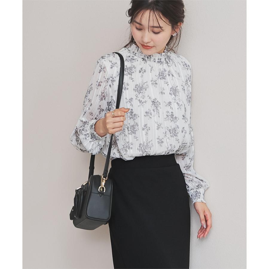 レオナール カンカン 花柄 長袖ブラウス ハイネック 美品 レオナール 長袖ブラウス ハイネック 花柄 フラワー柄 カンカン