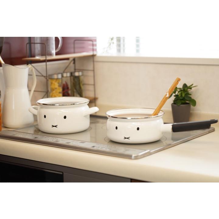 未使用 可愛い　富士琺瑯 ホーロー 両手鍋 片手鍋 miffyface Series 両手鍋 18cm IH対応 富士ホーロー ミッフィー