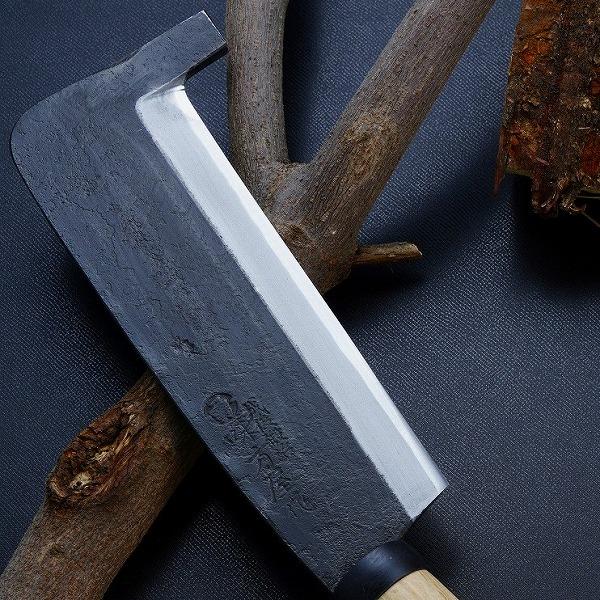 日野浦刃物工房 味方屋作 片刃 ハシ付鉈6.0 白樫柄 刃当て付き ナタ |  | 03