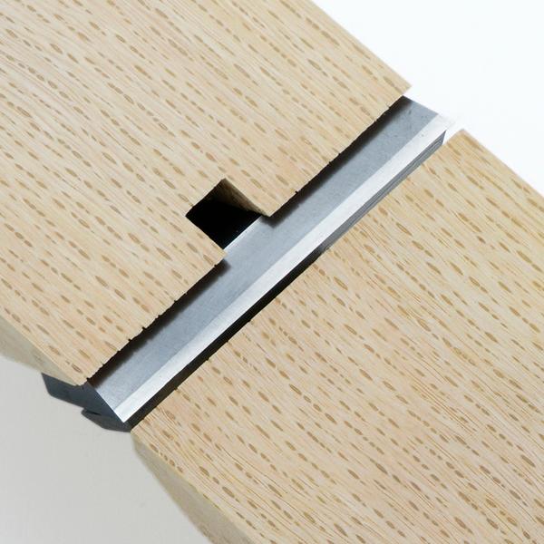 義峰 五徳鉋 大 68mm 青紙1号 極軟鉄 白樫8寸5分台 : ほんまもん