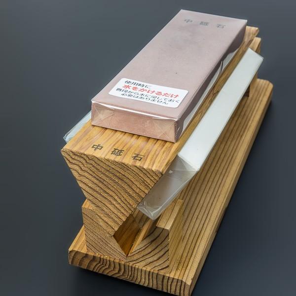 Web限定カラー プロ 三面砥石 台付 一台三役 荒砥 中砥 仕上砥がひとつに Dprd Jatimprov Go Id