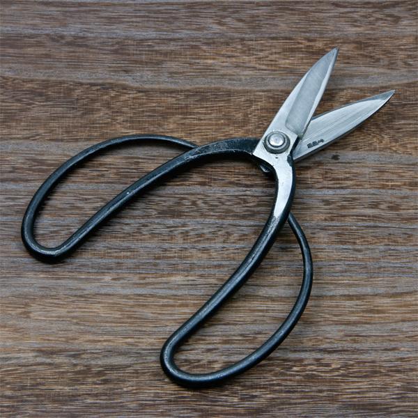 佐保 植木屋鋏 名古屋型 2寸8分刃 青紙鋼 カシメ止め 総手造り鍛造品