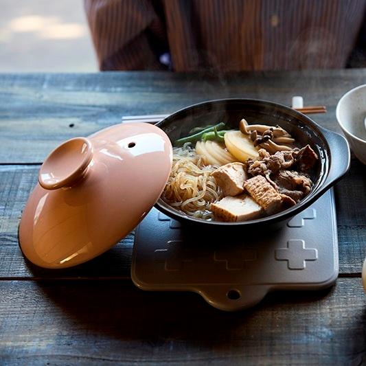 土鍋 SUPER LIGHT CLAYPOT（超軽量土鍋）6.5号 卓上 陶器 オーブン 電子レンジ ハロゲンヒーター 鍋料理 IH調理器 ガスレンジ 軽量 IH対応の画像
