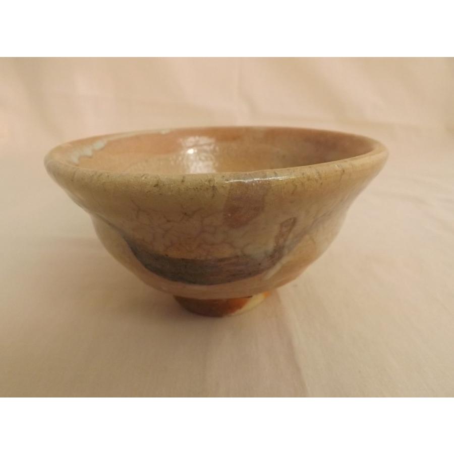 A-121 唐津井戸抹茶茶碗   文部大臣奨励賞受賞作家　荒川明作 木箱付き_1