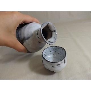 zts-7 渋谷泥詩作 萩焼き 徳利とぐいのみのセット おちょこ 【送料無料