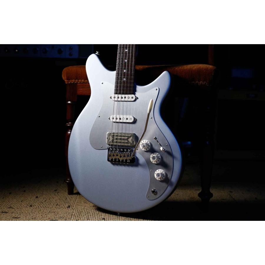 Eastman Fullertone DC‘62 アイスブルーメタリック Eastman / Fullertone DC'62-IBM Ice Blue Metallic SSH トレモロ