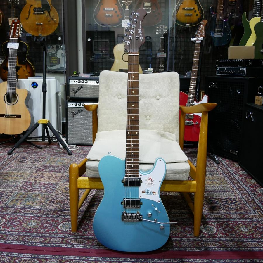 新品⭐️送料込み⭐️Bacchus TACTICS-STD が登場❗️ Bacchus TACTICS-STD/RSM エレキギター初心者14点セット【充電式