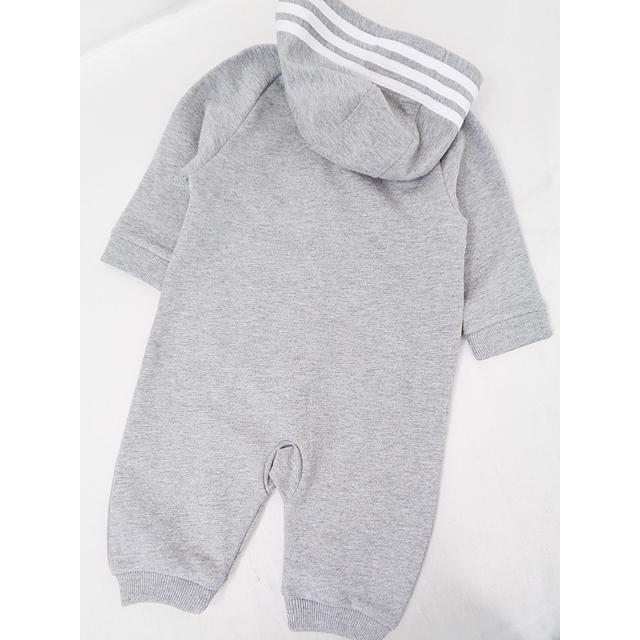 ベビー Adidas Hooded Coverall Baby アディダス フード付きカバーオール 灰白 Bo017 Bo017 Hoop Town 通販 Yahoo ショッピング