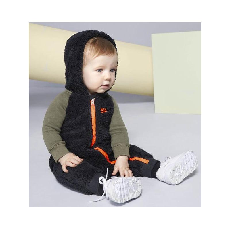 ベビー Nike Infant Coverall ナイキ フード付き もこもこカバーオール ベビー服 赤ちゃん 黒オレンジ By241 By241 Hoop Town 通販 Yahoo ショッピング