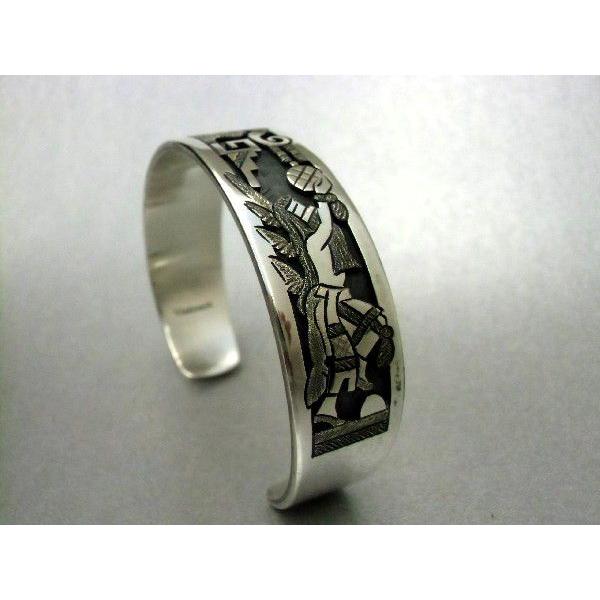 ホピ バングル Ronald Wadsworth ロングヘアーカチナ : ホピ屋