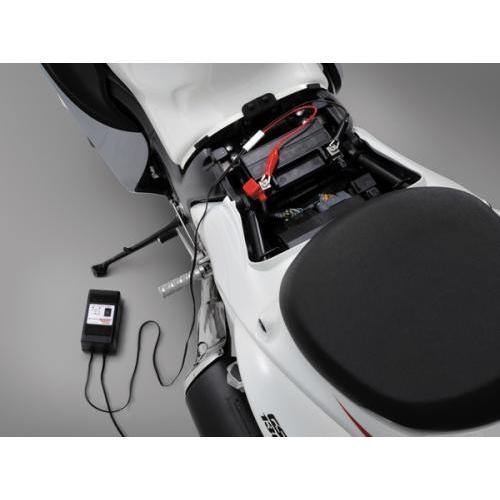 セール特価 DAYTONA デイトナ バイク用 維持充電器 + ワニグチクリップ 68586 バイクバッテリー 充電器の画像