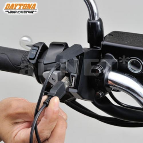 送料無料 DAYTONA デイトナ バイク用 防水 バイク専用電源 スレンダーUSB2ポート USB2口　計5V4.8A スマホ対応 バイク用 電源アダプター 98438｜horidashi｜06