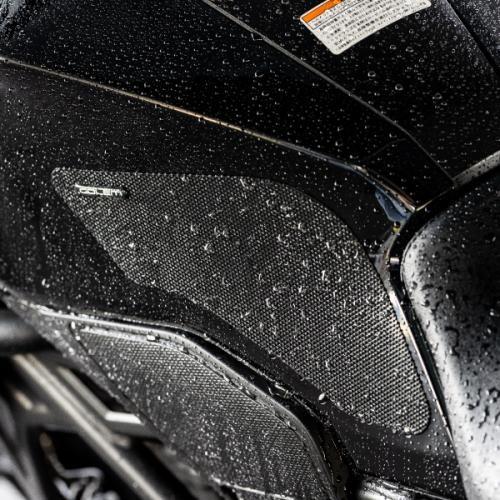 ウインターセール 在庫有 CB250R タンクパッド 送料無料 TEOGONIA GOLEM CONVEX TANKPAD CB250R専用 コンベックス タンクパッド タンク グリップ パッド |  | 04