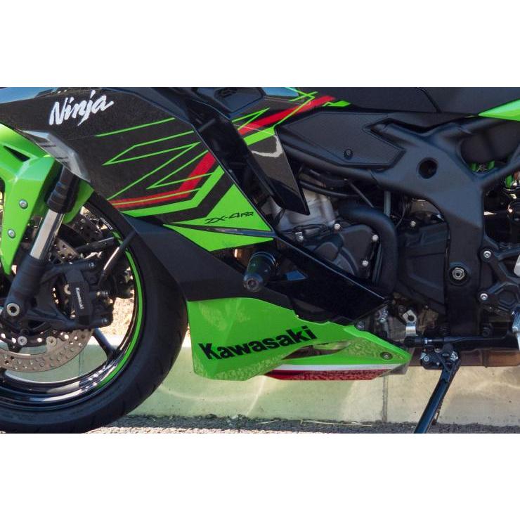 ワールドウォーク Ninja ZX-4RR・ZX-4R SE エンジンガード(右側 ワールドウォーク Ninja ZX-4RR・ZX-4R SE エンジンガード(右側