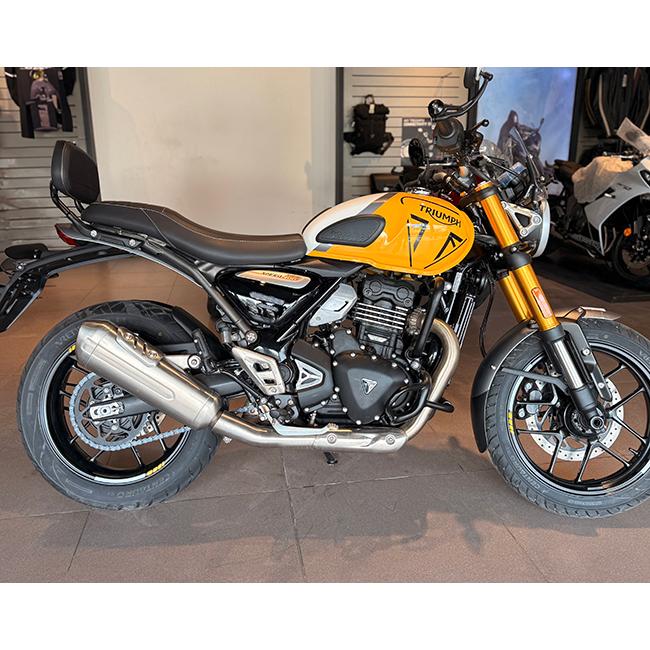 TRIUMPH（トライアンフ） スピード400 スクランブラー400 バックレスト