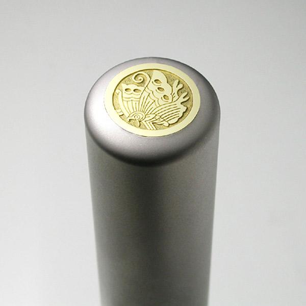美しい 家紋入りチタン印鑑 個人実印 銀行印 15mm ゴールドエンブレム 竹コース 好評 Nooitmeergrasmaaien Be