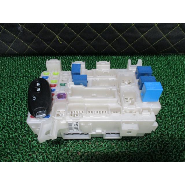 ソリオ DBA-MA15S ヒューズボックス ZSF 36780-54M10 36780 ソリオ DBA-MA15S ヒューズボックス ZSF 36780-54M10 36780