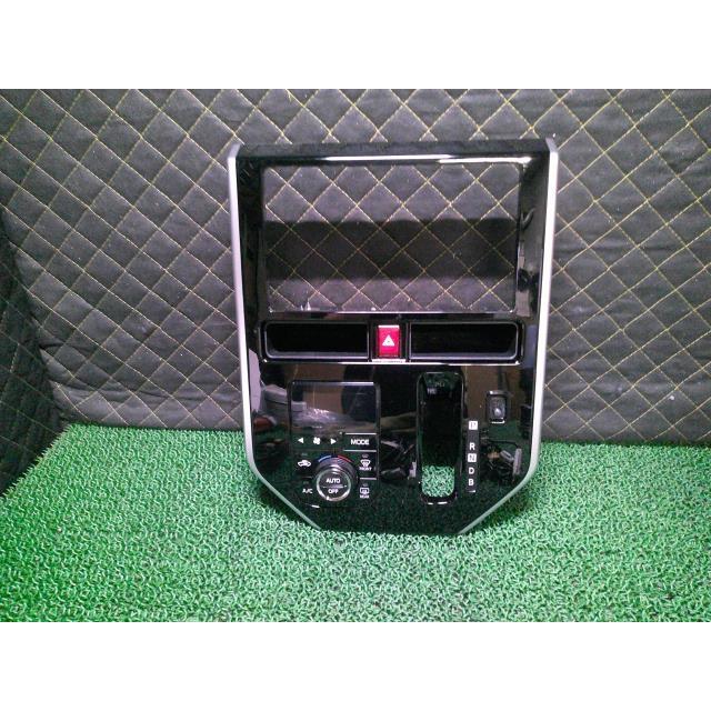 トール（ダイハツ） トール DBA-M900S カーナビゲーション B82 X9VDS
