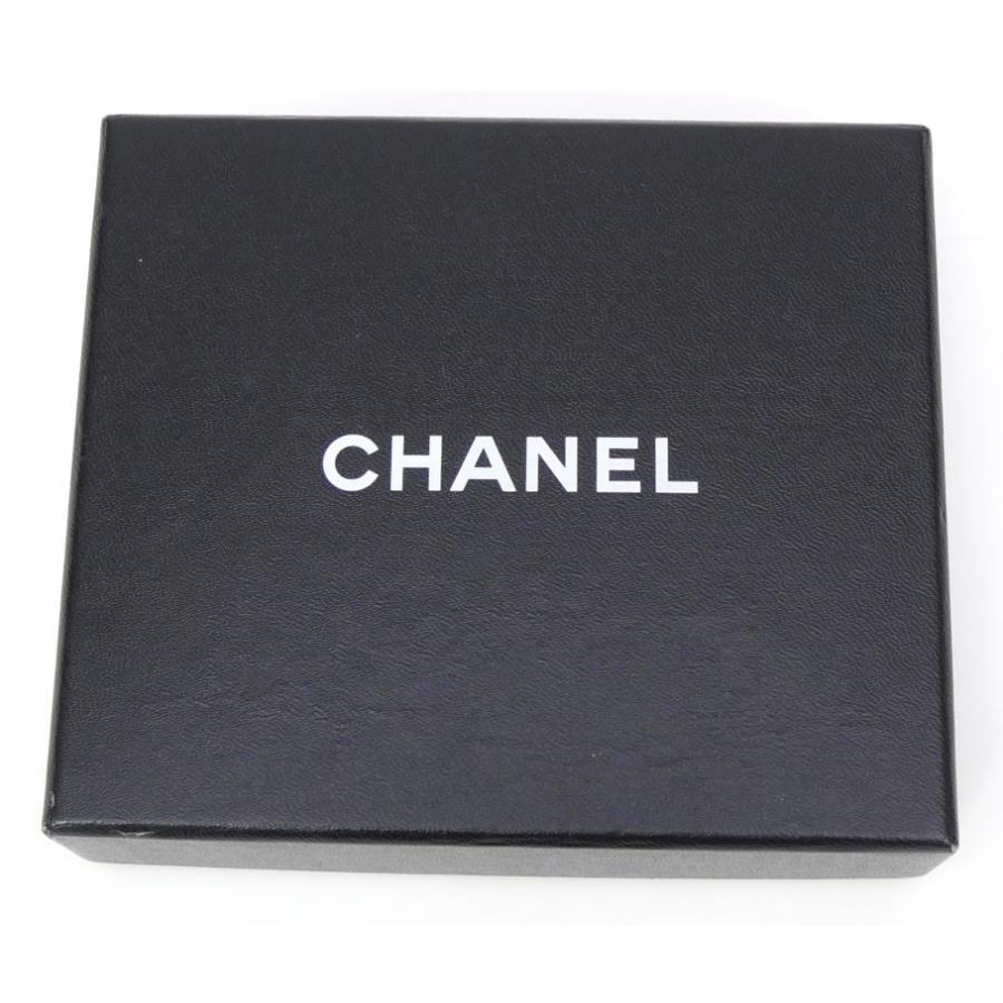 CHANEL シャネル 二つ折り財布 ベージュ レザー 【中古】(13325 CHANEL シャネル 二つ折り財布 ベージュ レザー 【中古】(13325