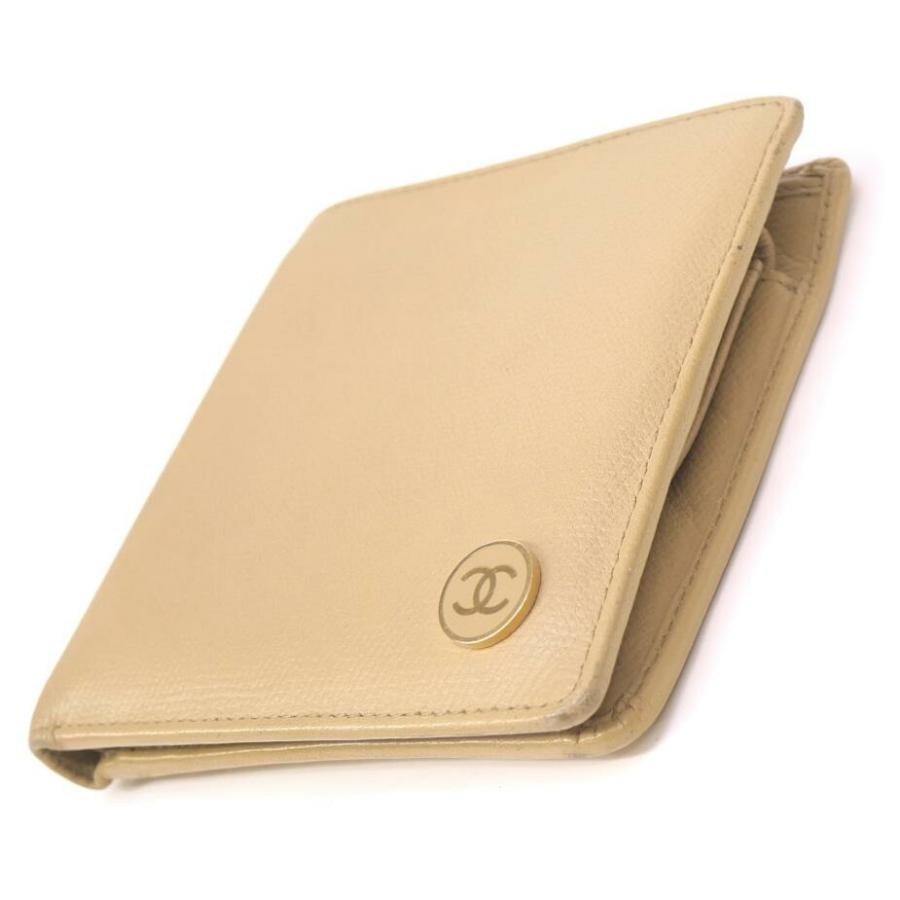 CHANEL シャネル 二つ折り財布 ベージュ レザー 【中古】(13325 CHANEL シャネル 二つ折り財布 ベージュ レザー 【中古】(13325