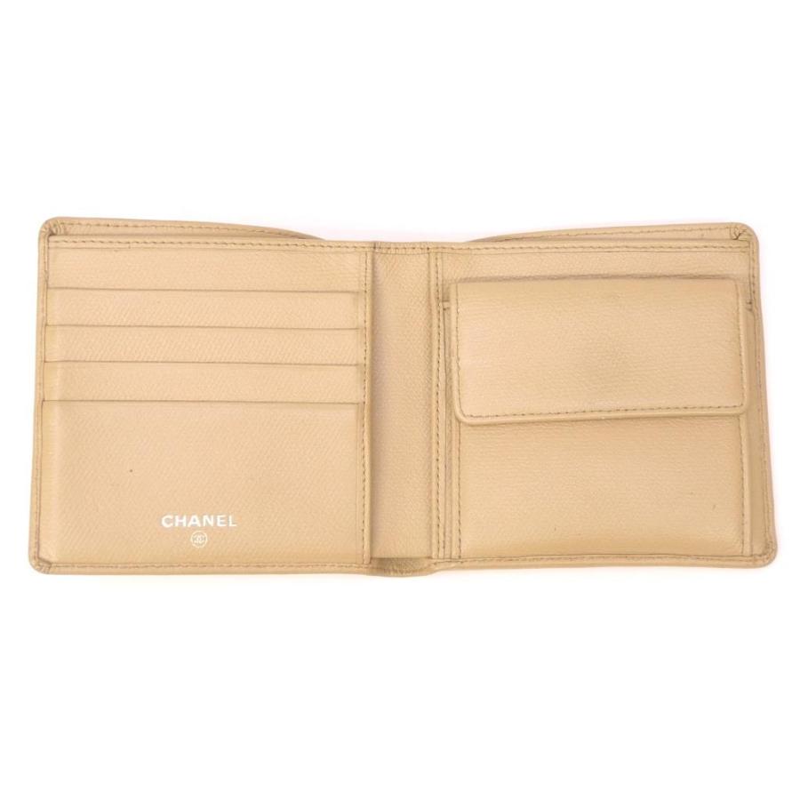 CHANEL シャネル 二つ折り財布 ベージュ レザー 【中古】(13325 CHANEL シャネル 二つ折り財布 ベージュ レザー 【中古】(13325