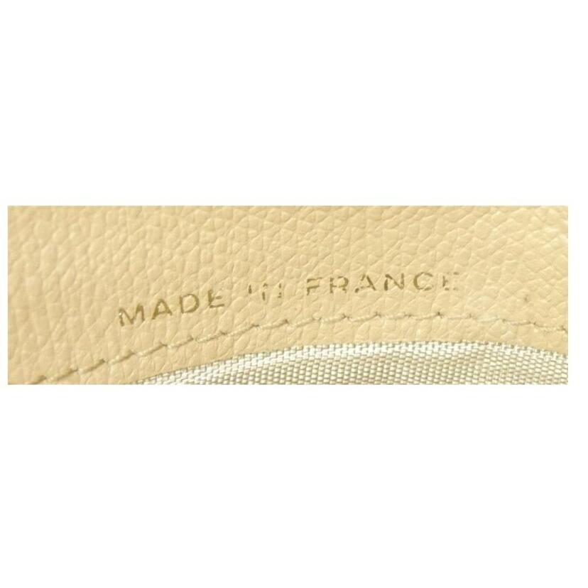 CHANEL シャネル 二つ折り財布 ベージュ レザー 【中古】(13325 CHANEL シャネル 二つ折り財布 ベージュ レザー 【中古】(13325