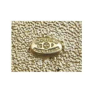 CHANEL（シャネル） ブローチ グリポア 02P 赤・ピンク【中古】(61551