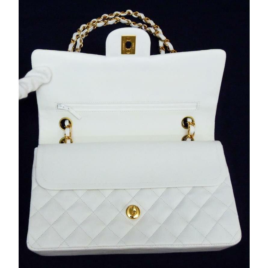 CHANEL チェーンショルダーバッグ マトラッセWフラップ G金具 白 CHANEL チェーンショルダーバッグ マトラッセWフラップ G金具 白