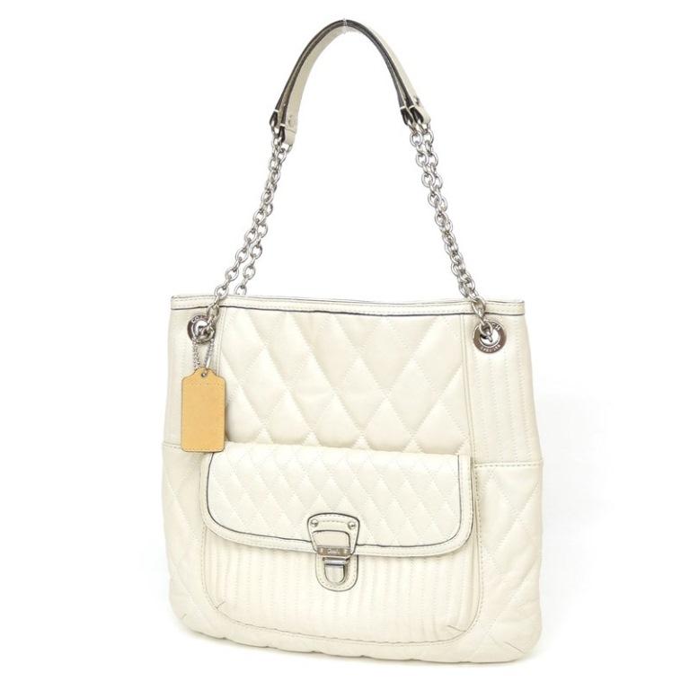 COACH チェーントートバッグ キルテッドレザー 19854 オフホワイト  