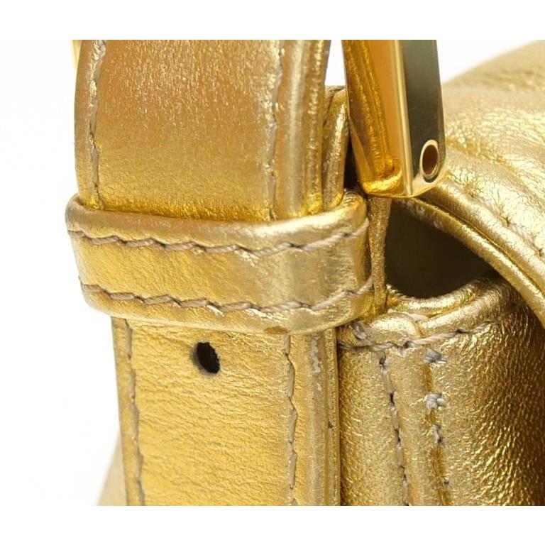 FENDI（フェンディ） ショルダーバッグ マンマバケット ビジュー付き