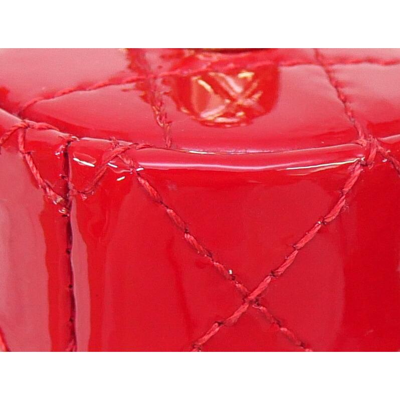 CHANEL（シャネル） リップケース チェーンショルダー 赤 パテント