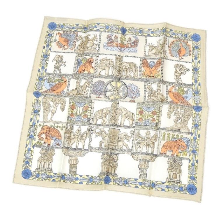 HERMES（エルメス） スカーフ カレ45 TORANA 塔門 象 ライトグレー