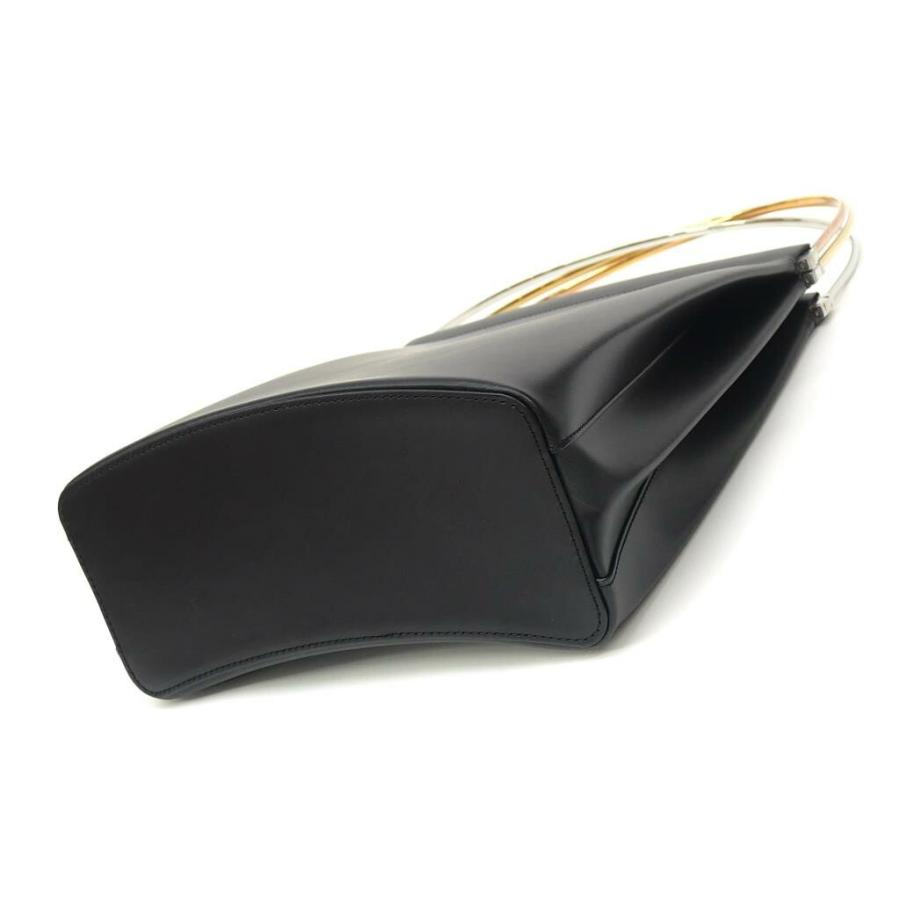 Cartier カルティエ トリニティ ハンドバッグ 黒 レザー 【中古 Cartier カルティエ トリニティ ハンドバッグ 黒 レザー 【中古