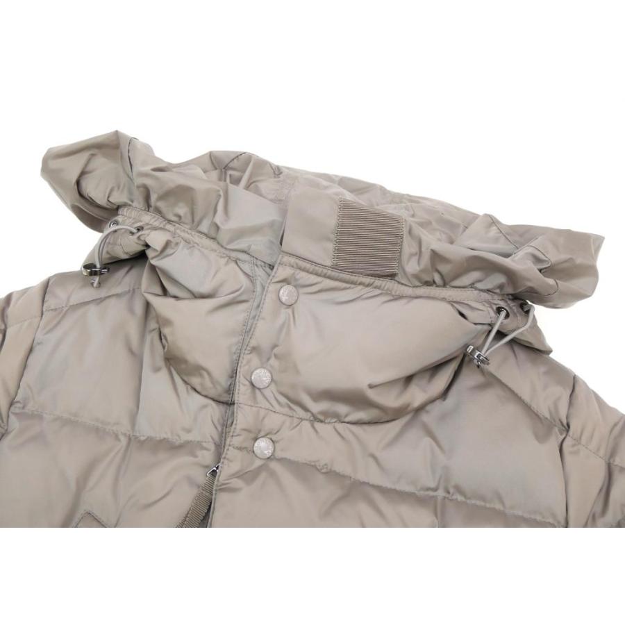 MONCLER（モンクレール） フリル付きダウンコート ダウンジャケット