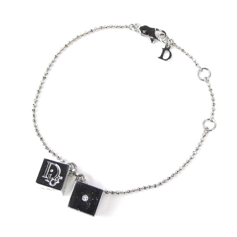 Christian Dior（クリスチャン・ディオール） C・ディオール