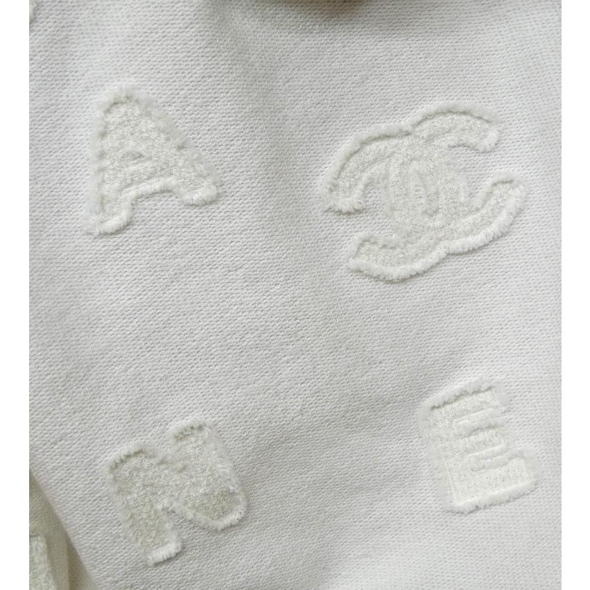 CHANEL（シャネル） ロゴ プルオーバーパーカー ココマーク 20C 白