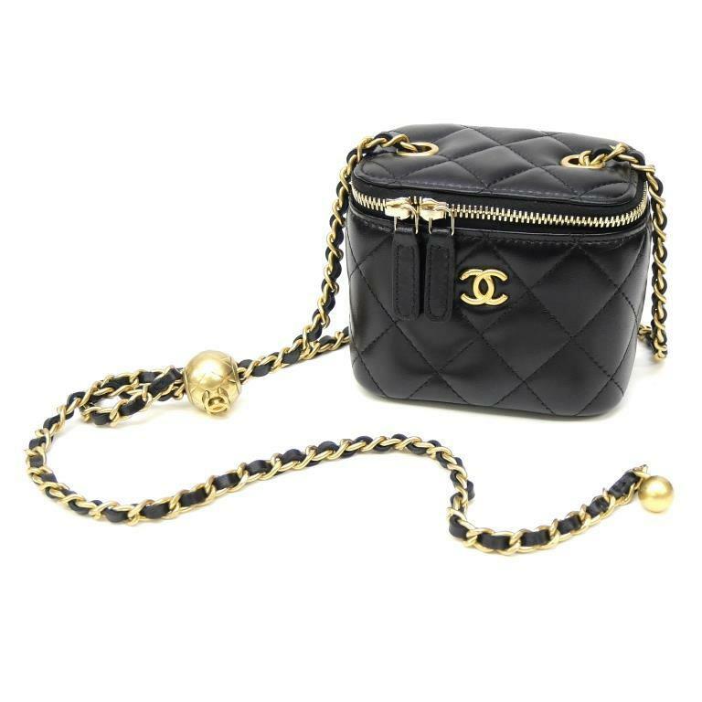 CHANEL（シャネル） バニティ チェーンショルダーバッグ マトラッセ 黒
